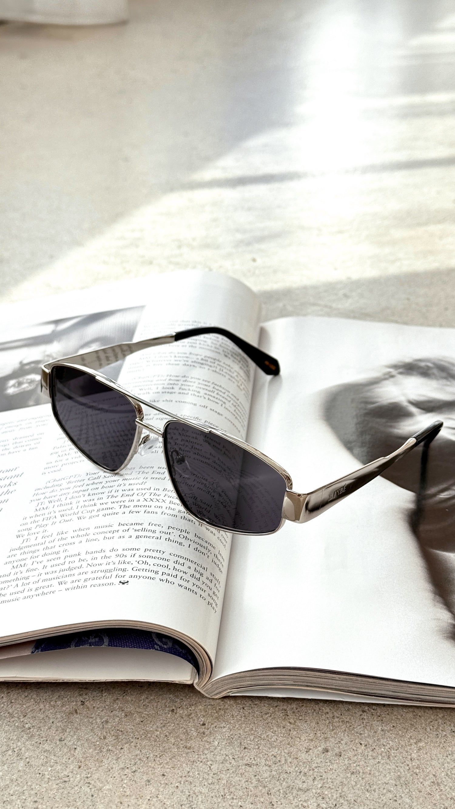 The Earle Sunglasses - Silver / Smoke - Billy J
