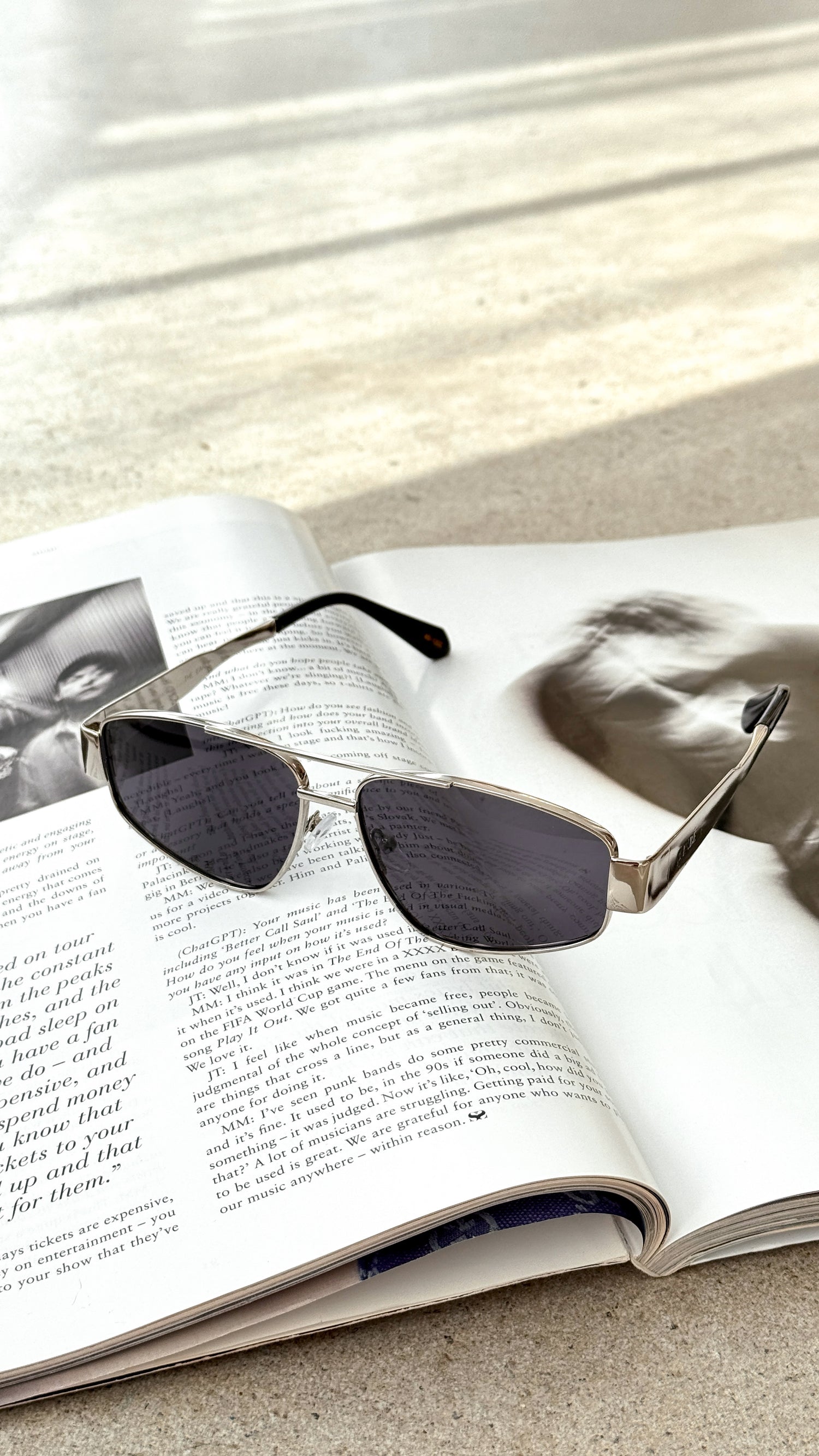 The Earle Sunglasses - Silver / Smoke - Billy J