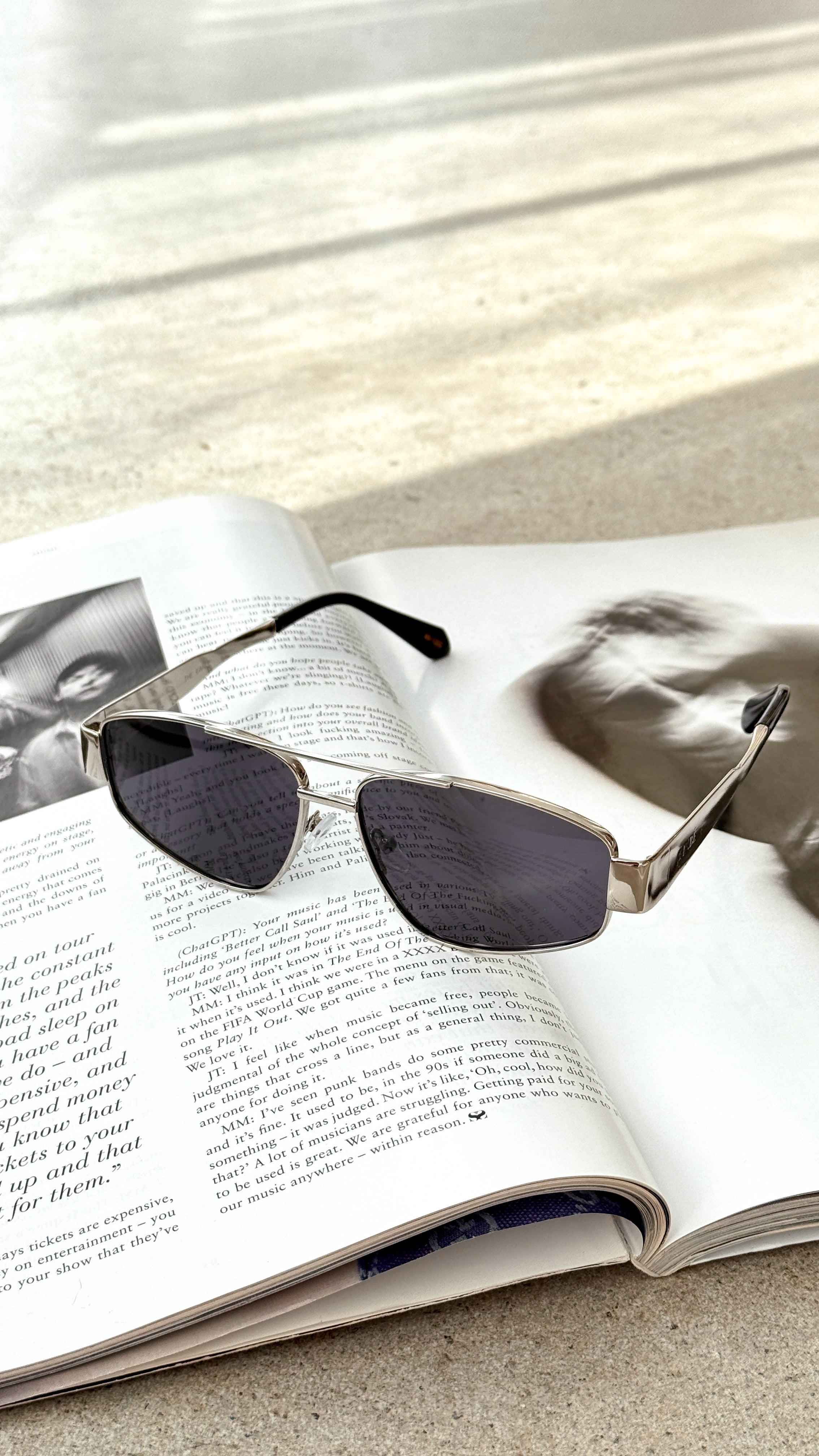 The Earle Sunglasses - Silver / Smoke - Billy J