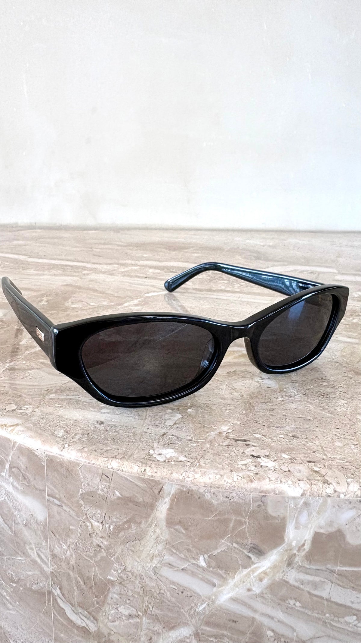 The Coco Sunglasses - Black/Black
