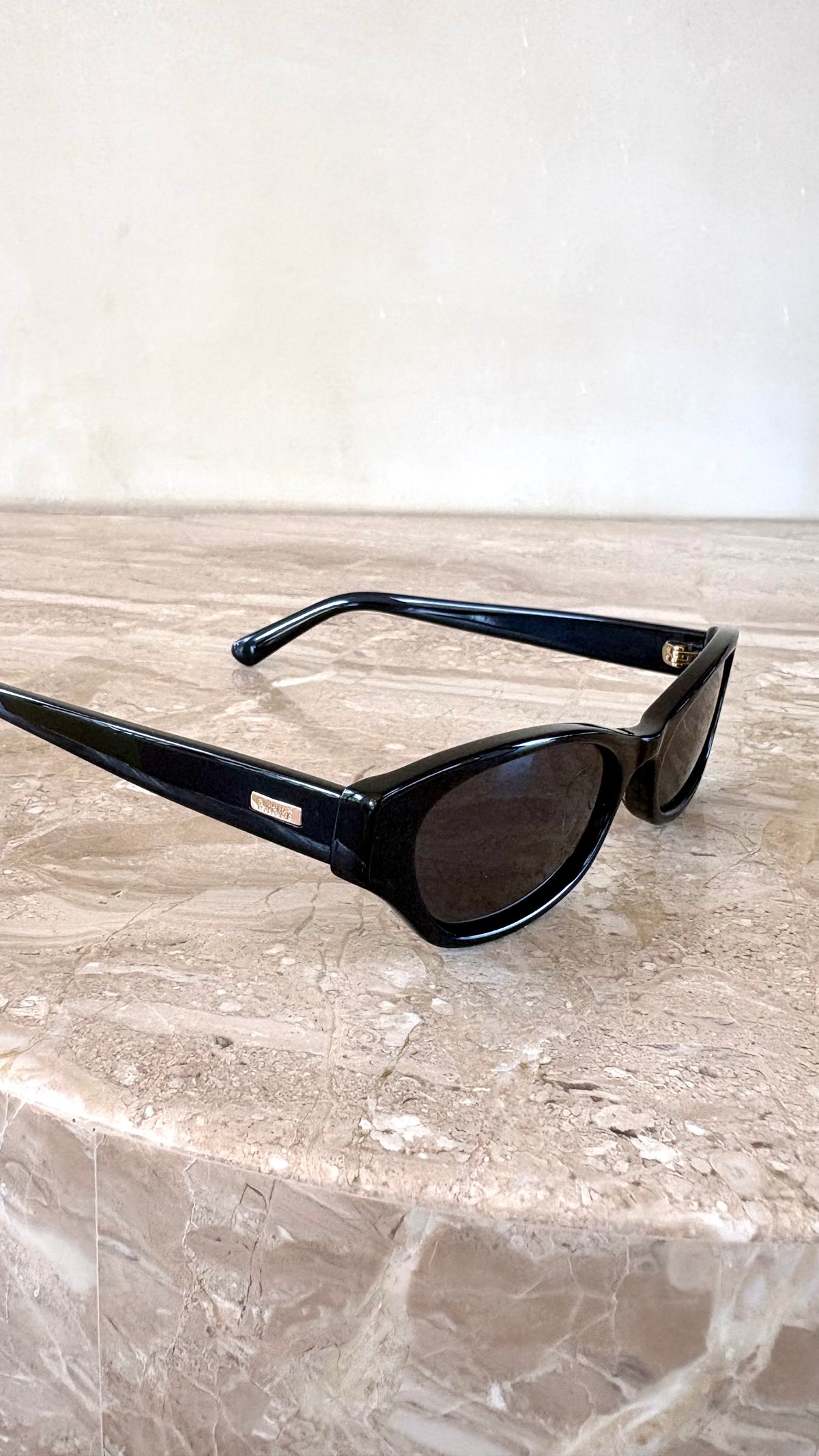 The Coco Sunglasses - Black/Black