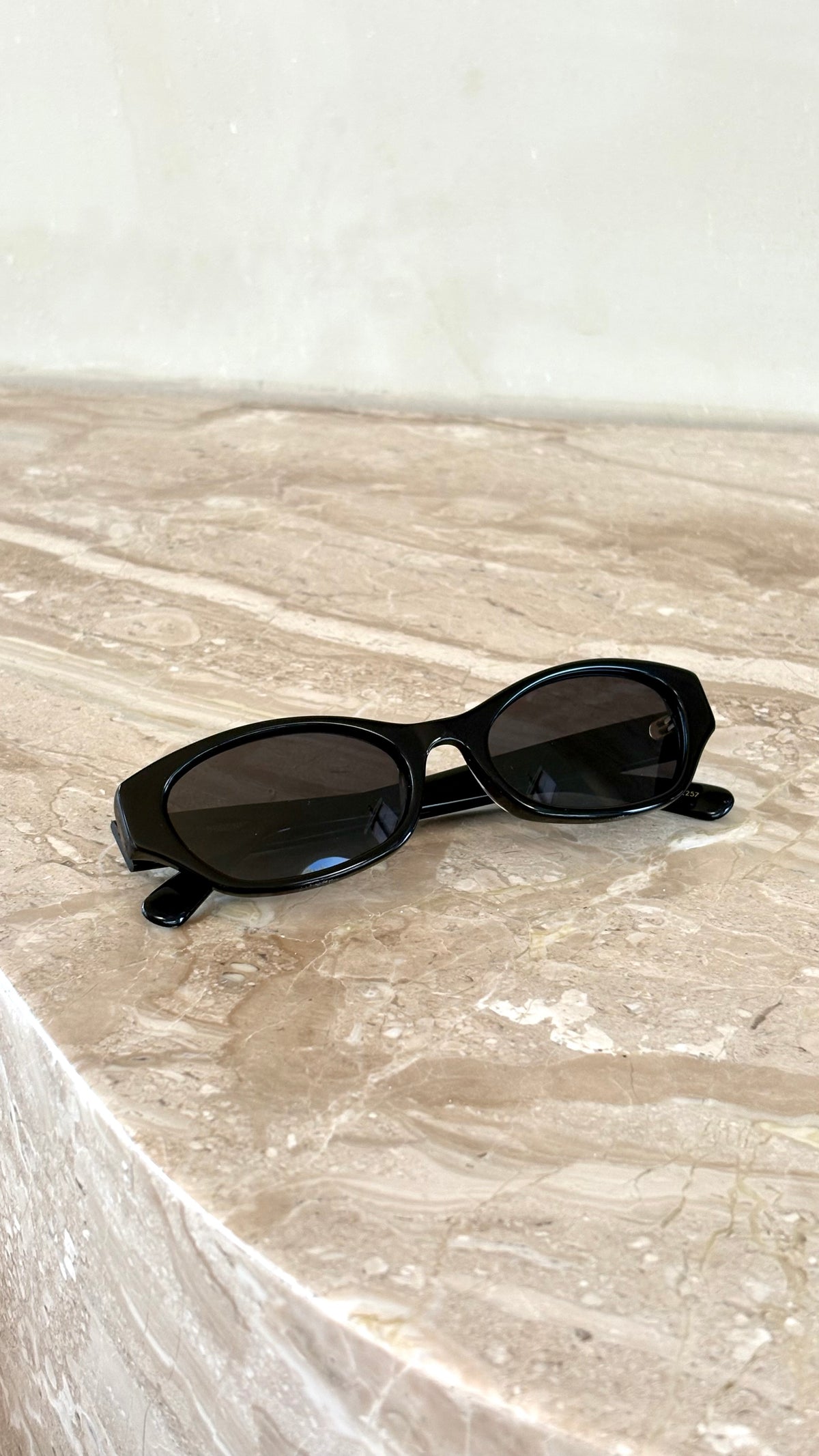 The Coco Sunglasses - Black/Black