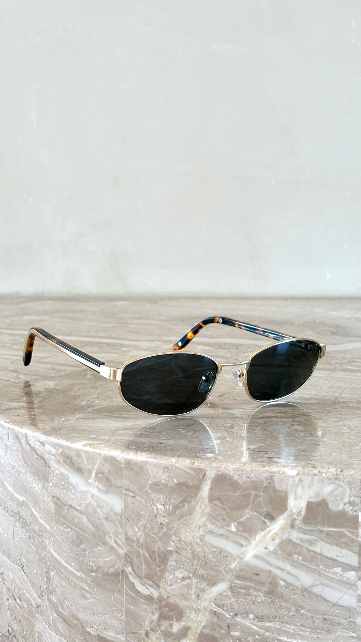 The Angelina Sunglasses - Tort/Green