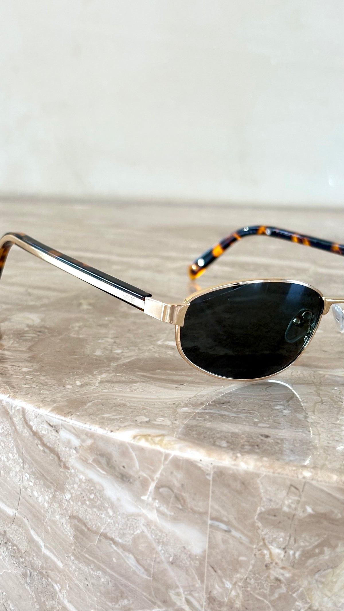 The Angelina Sunglasses - Tort/Green
