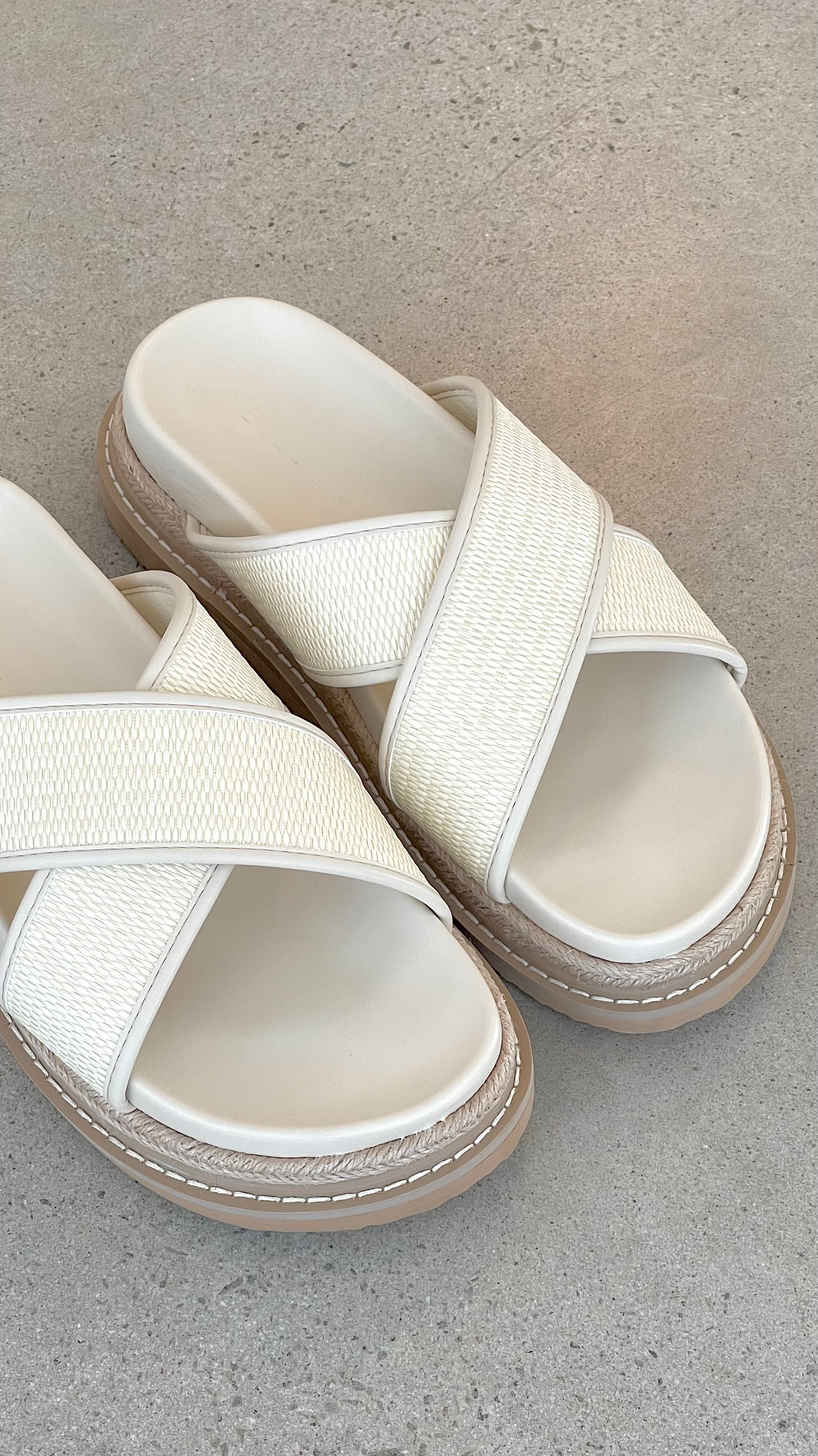 Aysha Slide - Cream Raffia - Billy J