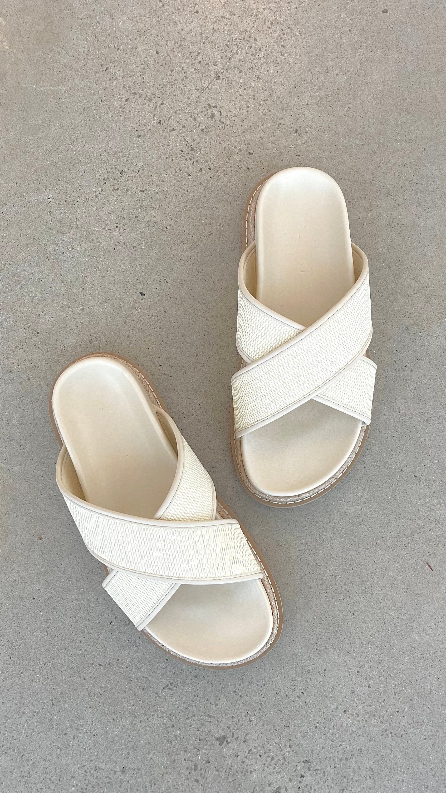 Aysha Slide - Cream Raffia - Billy J