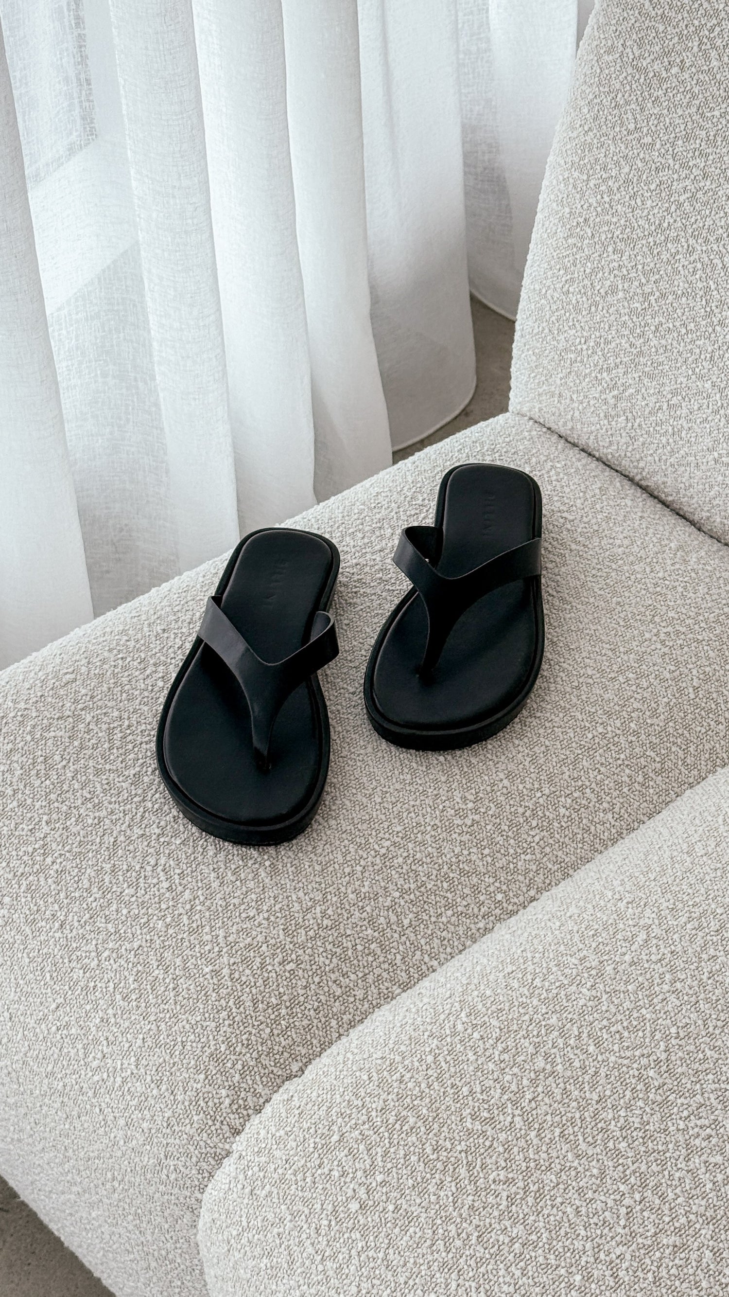 Orianna Slide - Black - Billy J