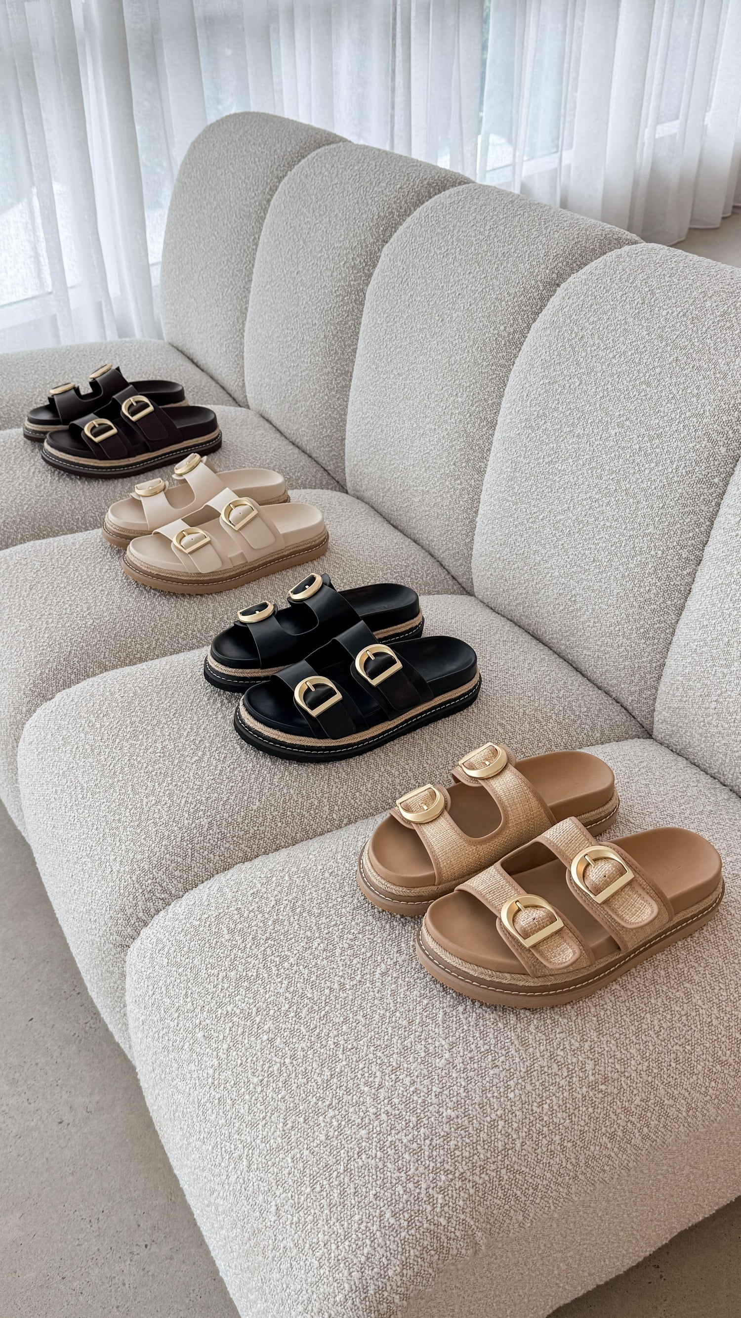 Anora Slide - Black - Billy J