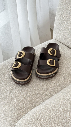 Anora Slide - Chocolate - Billy J