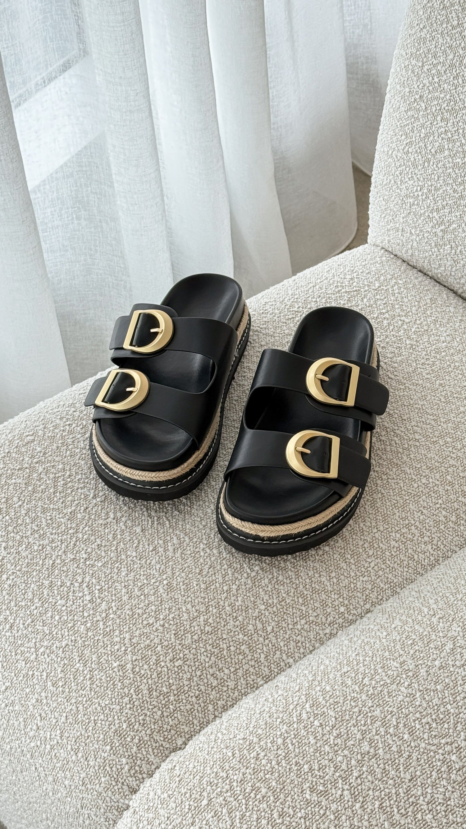 Anora Slide - Black - Billy J