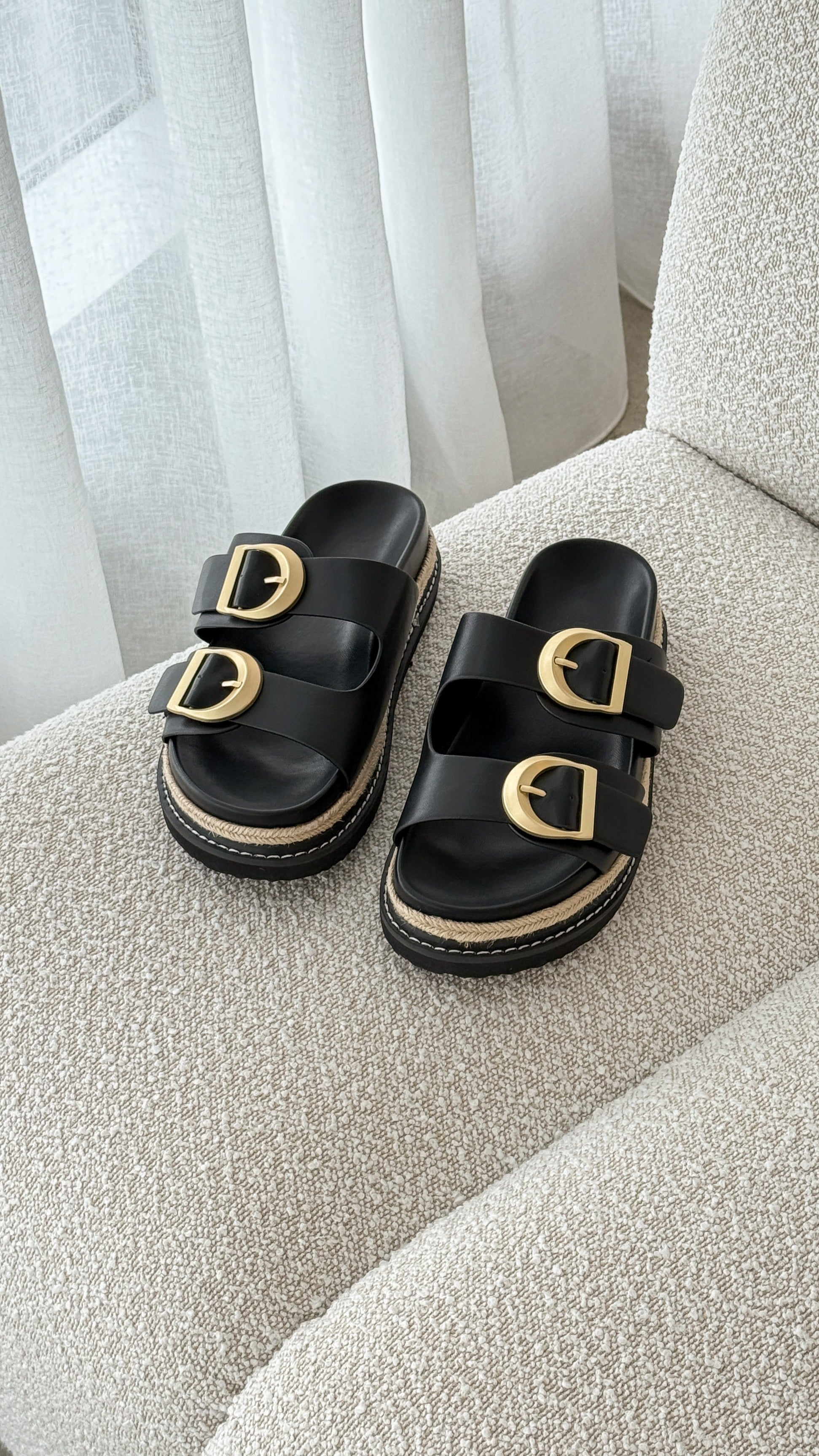 Anora Slide - Black - Billy J