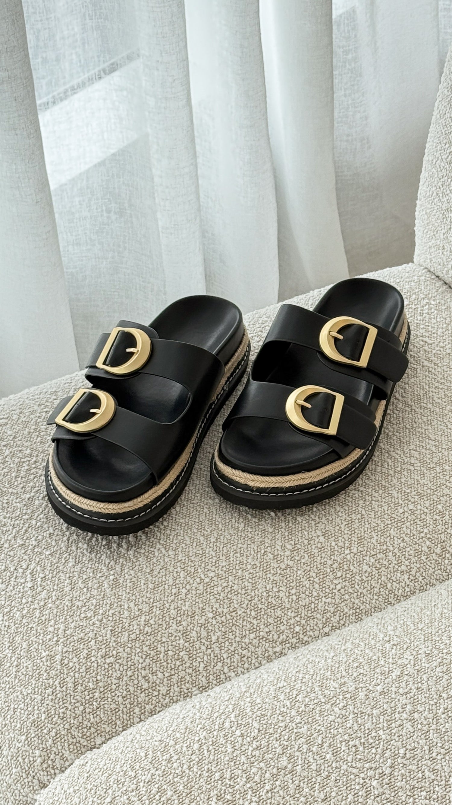 Anora Slide - Black - Billy J