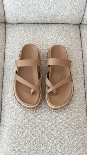 Amia Slide - Light Cashew - Billy J