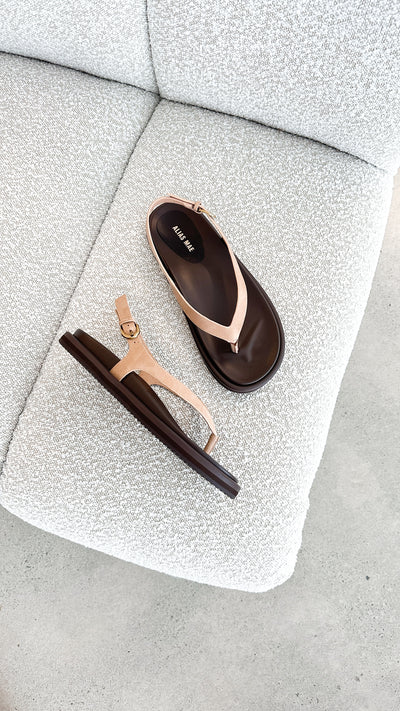 Load image into Gallery viewer, Daisy Slide - Natural Leather
