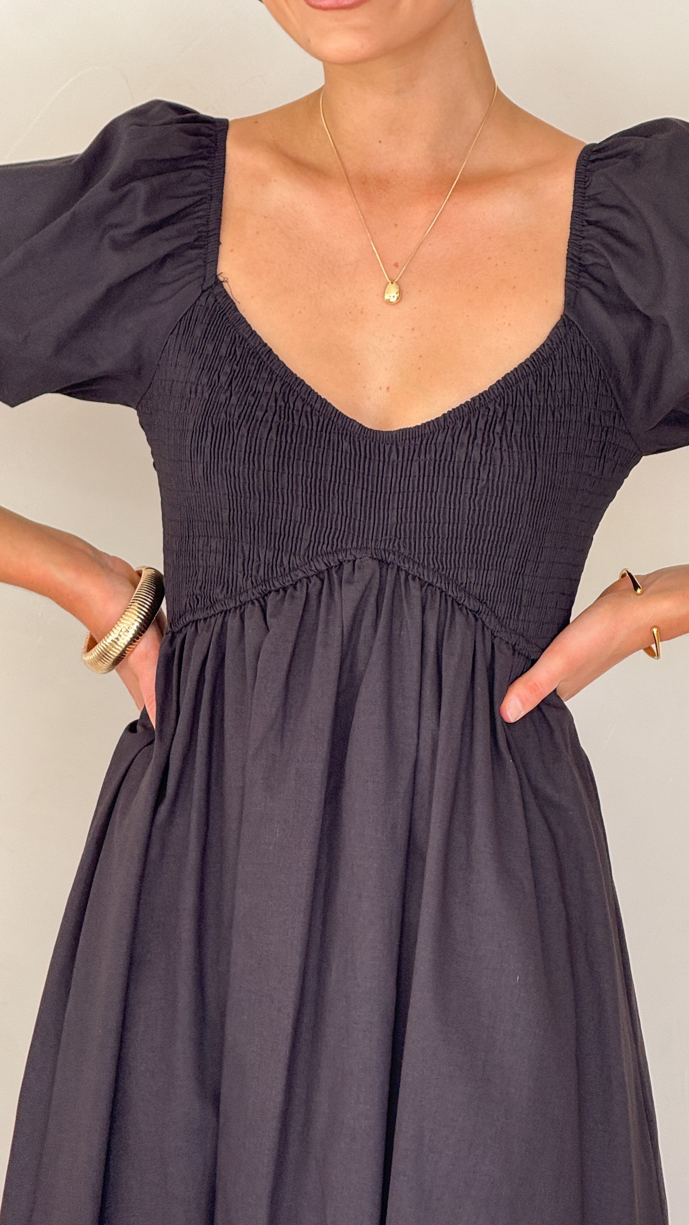 Sahirah Midi Dress - Black - Billy J
