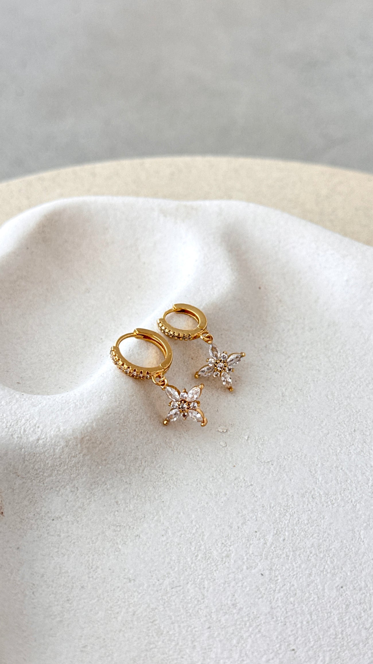 Toni Earrings - Gold - Billy J