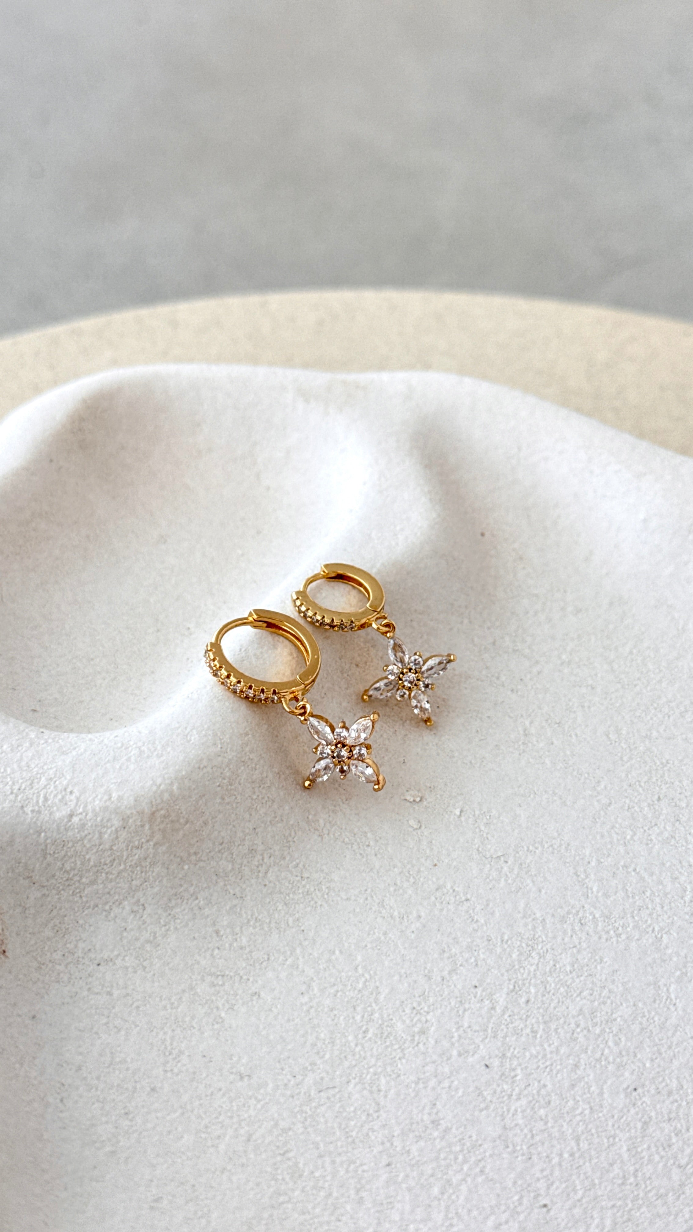 Toni Earrings - Gold - Billy J
