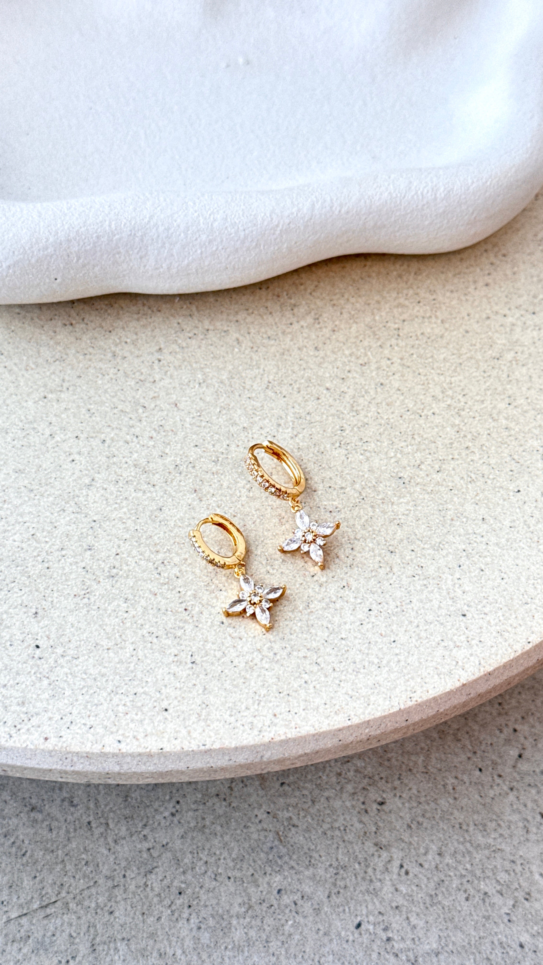 Toni Earrings - Gold - Billy J