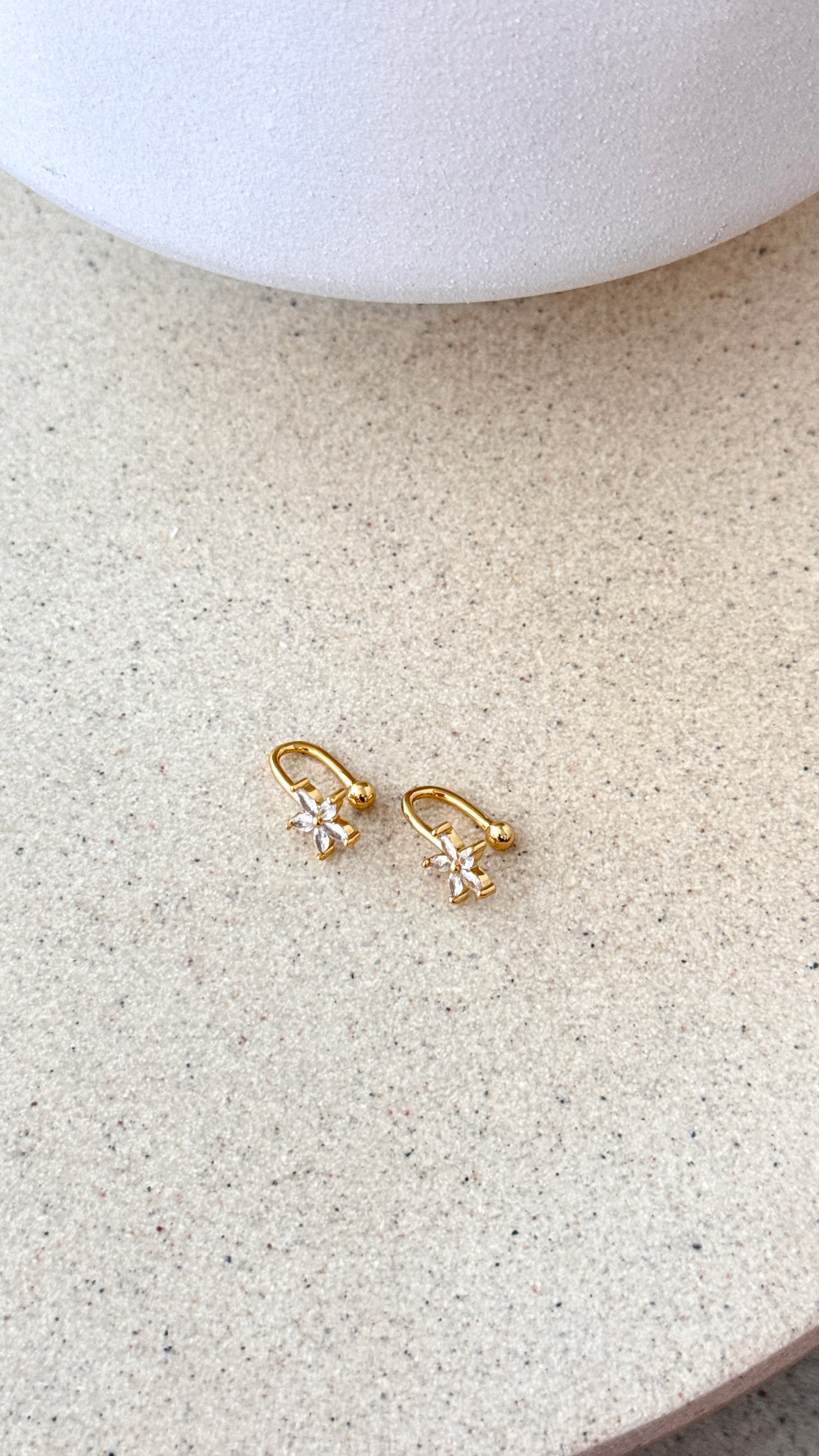Yiota Ear Cuff Earrings - Gold - Billy J