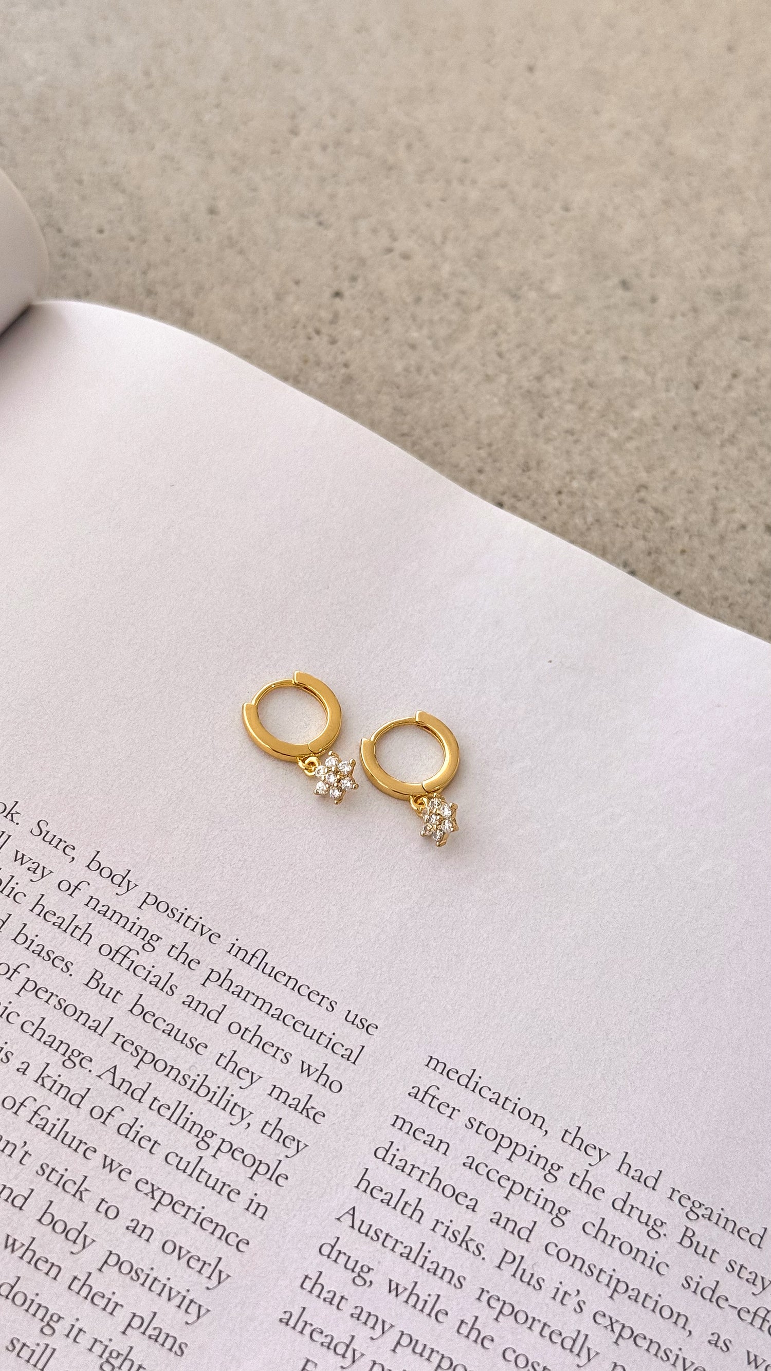 Lisa Earrings - Gold - Billy J