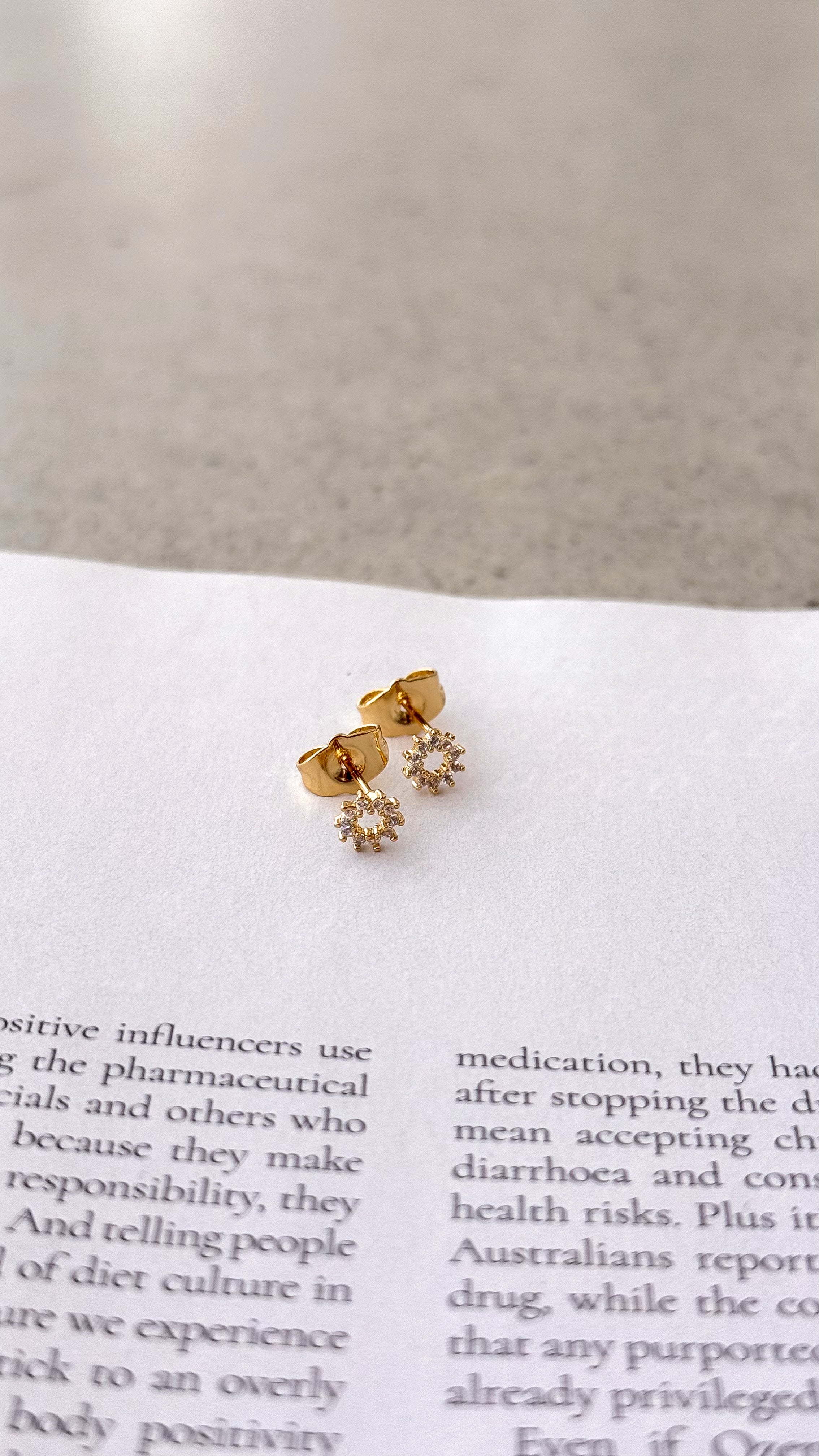 Sally Earrings - Gold - Billy J