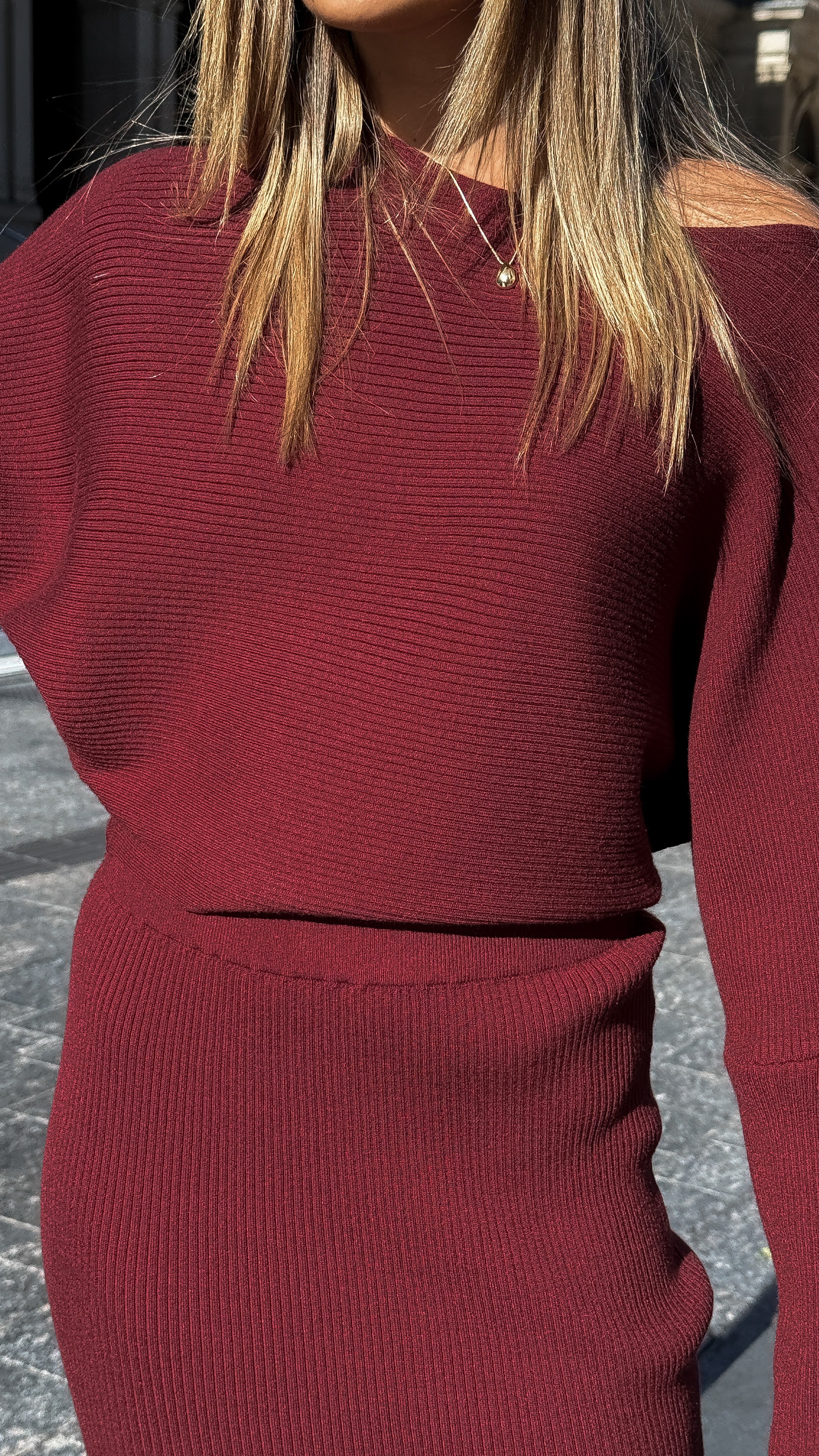 Iluka Knit Top - Burgundy - Billy J