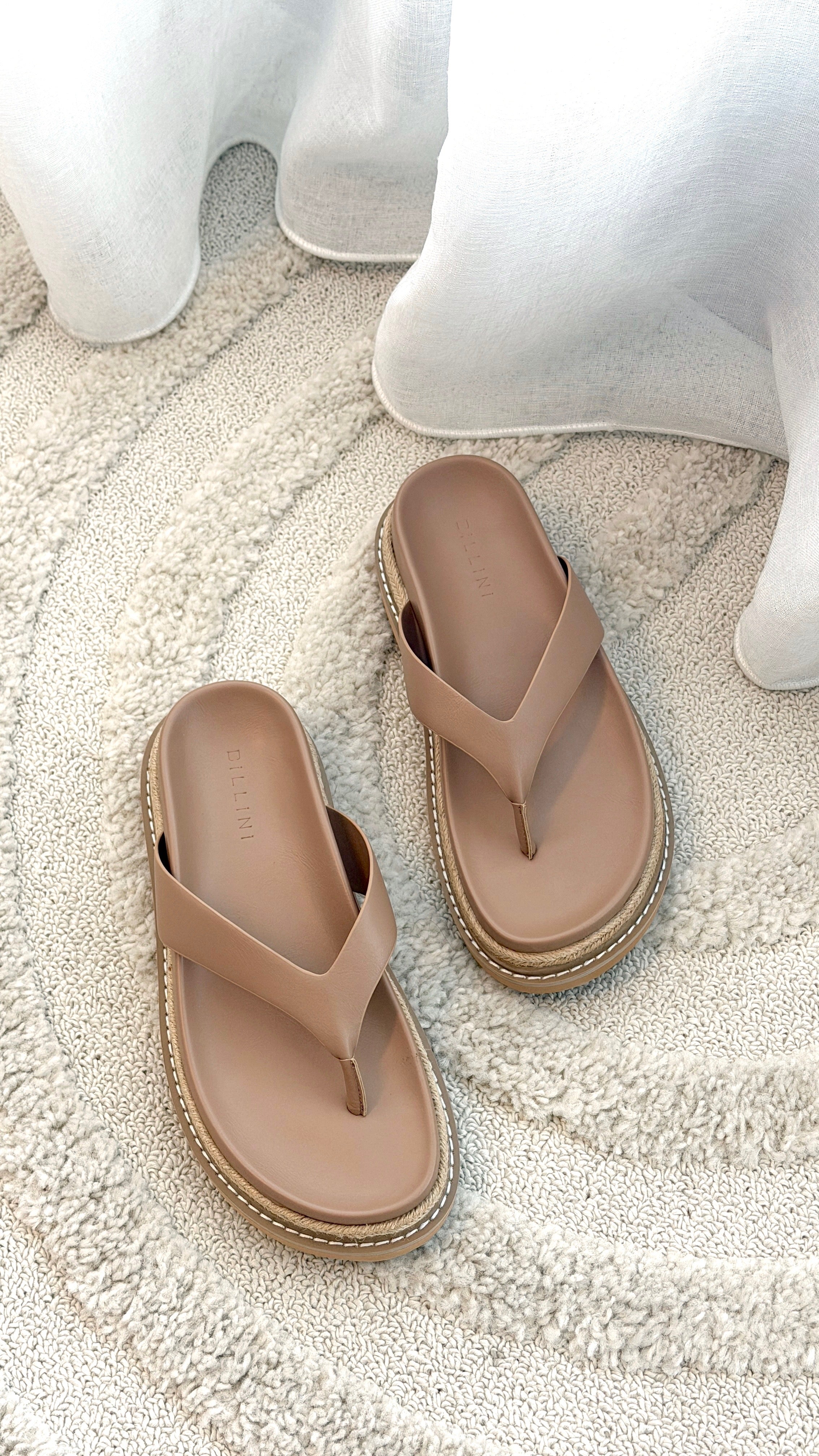 Arlette Slide - Light Cashew - Billy J