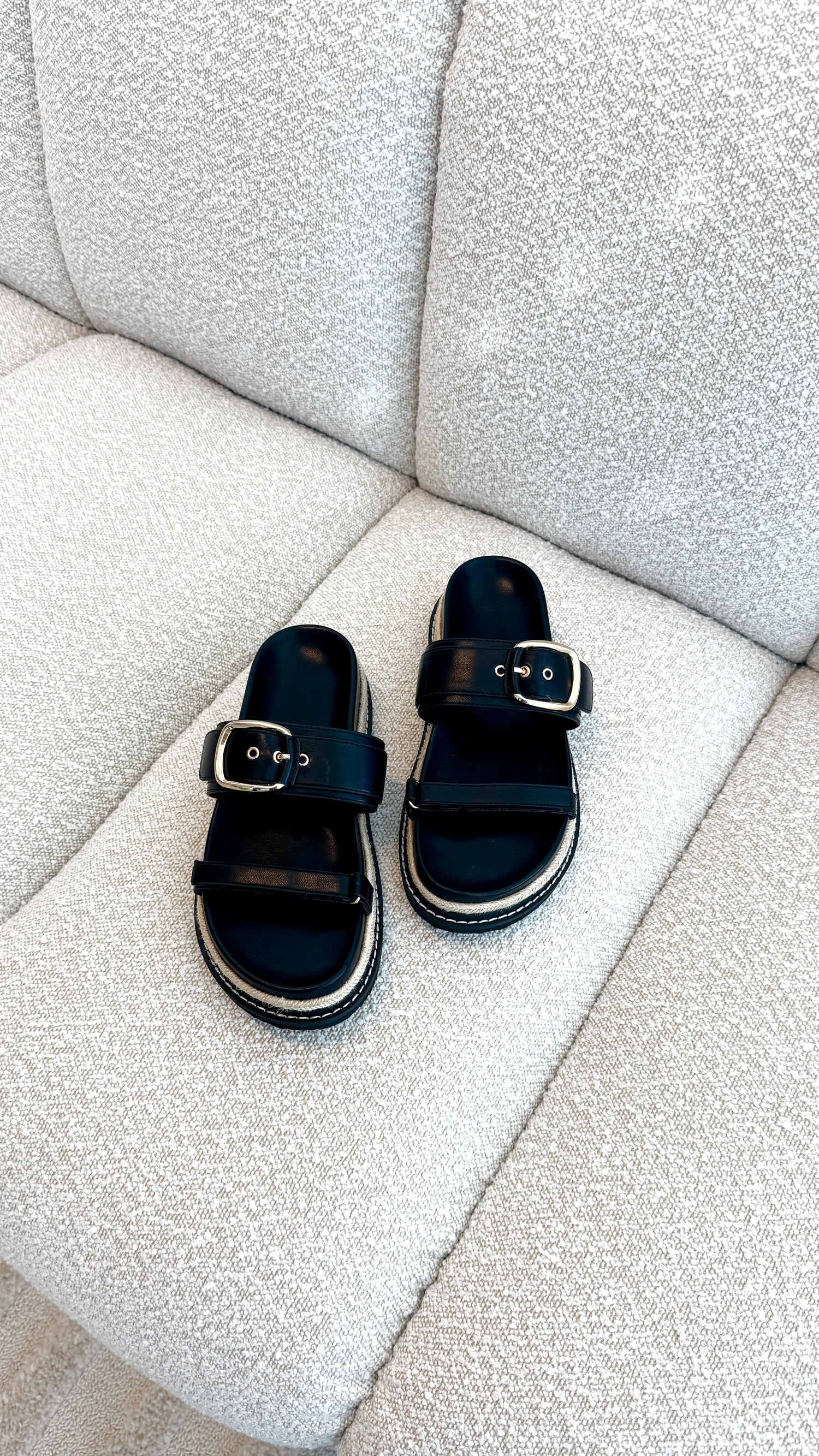 Tabitha Slide - Black - Billy J