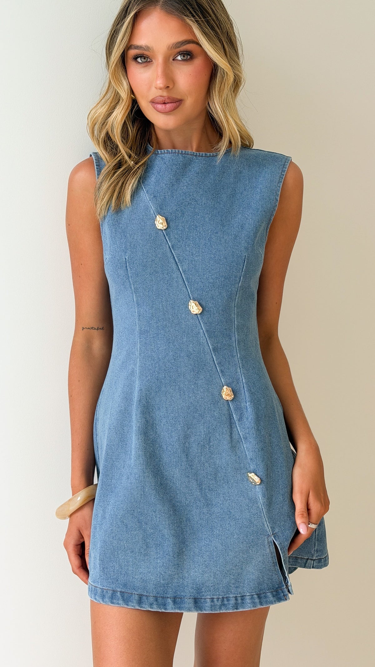 Carys Mini Dress - Mid Denim - Billy J