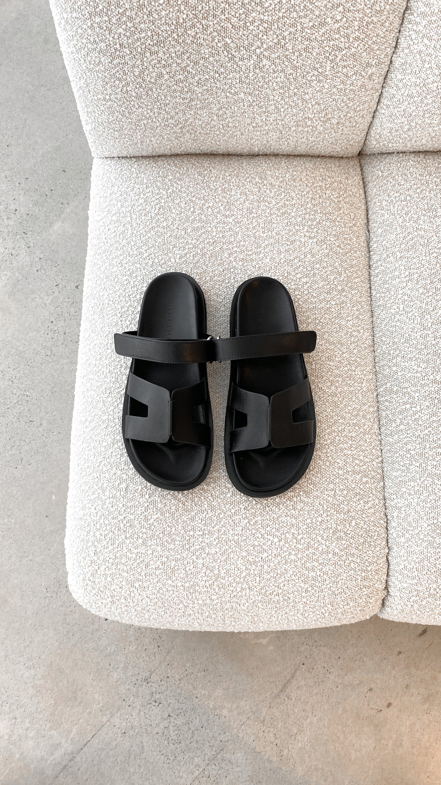 Theon Slides - Black - Billy J