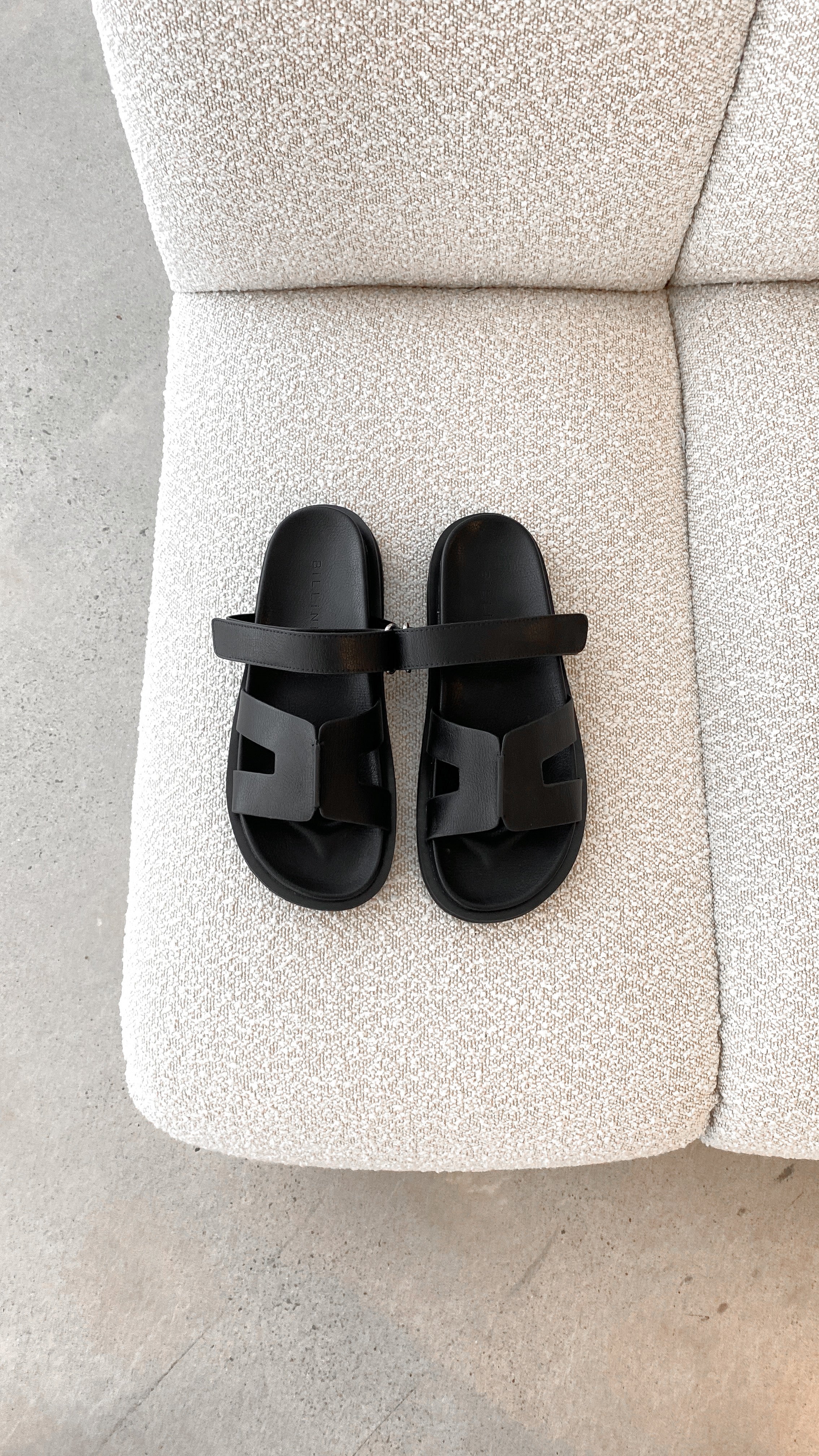 Theon Slides - Black - Billy J