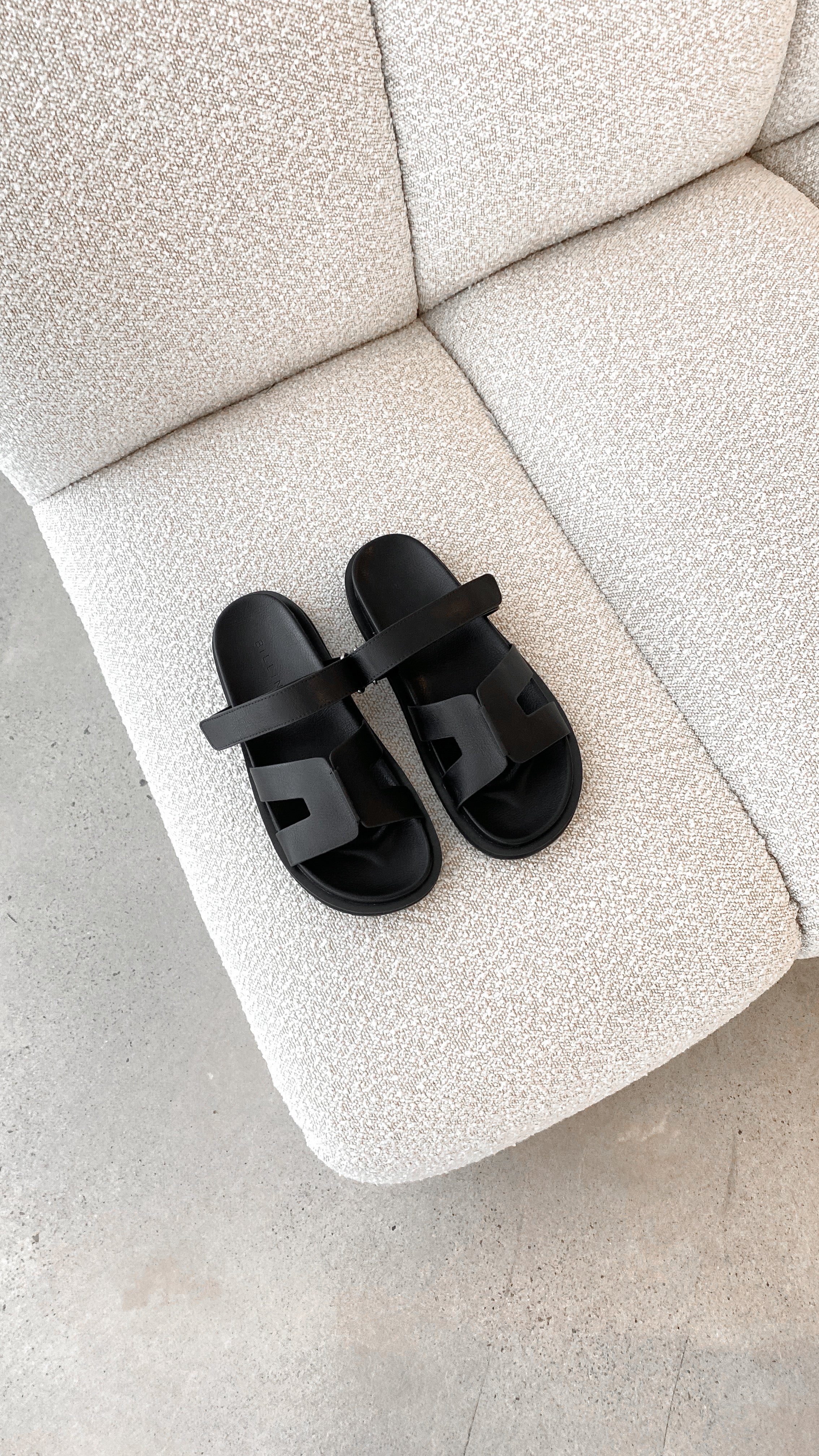 Theon Slides - Black - Billy J