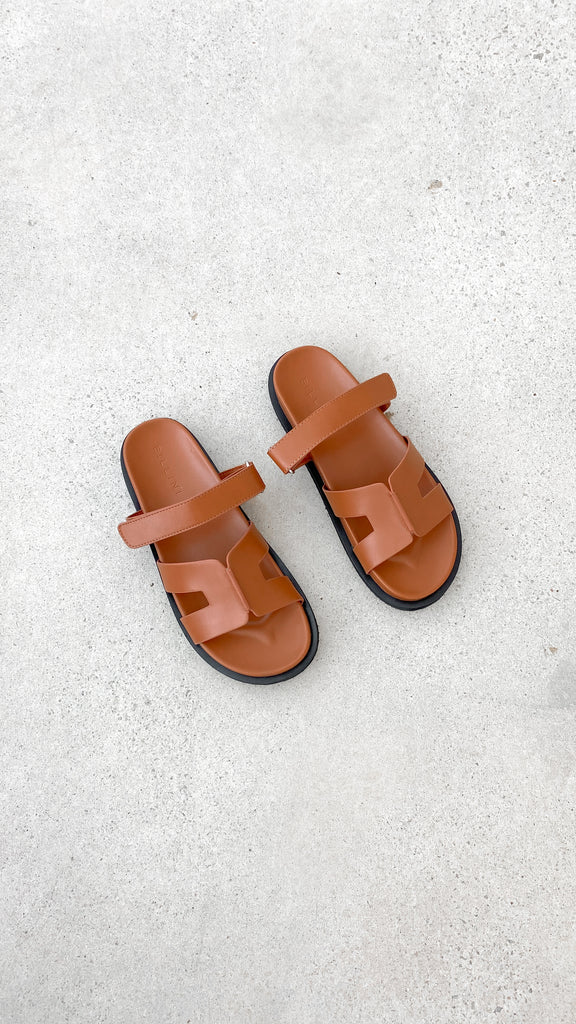 Theon Slides - Tan - Billy J