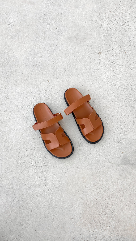 Theon Slides - Tan - Billy J