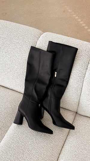 Vallia Boots - Black - Billy J
