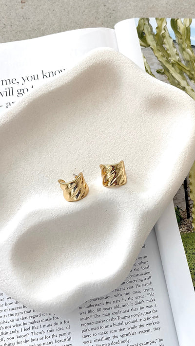 Load image into Gallery viewer, Vera Textured 18K Gold Plated Earrings - Gold - Billy J
