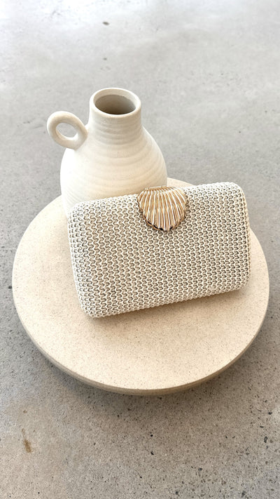Load image into Gallery viewer, Livy Shell Clasp Woven Structured Clutch - Cream
