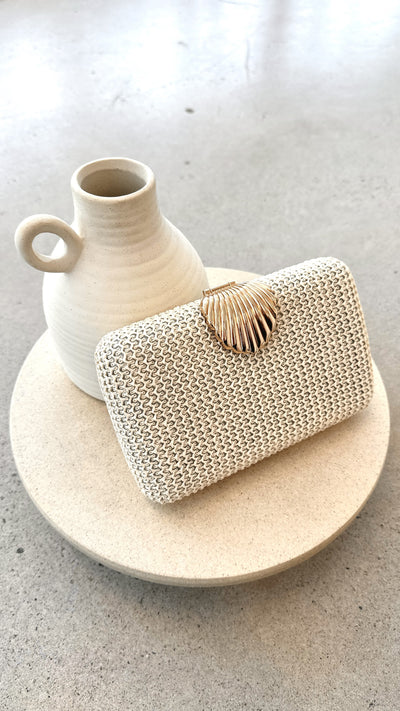 Load image into Gallery viewer, Livy Shell Clasp Woven Structured Clutch - Cream
