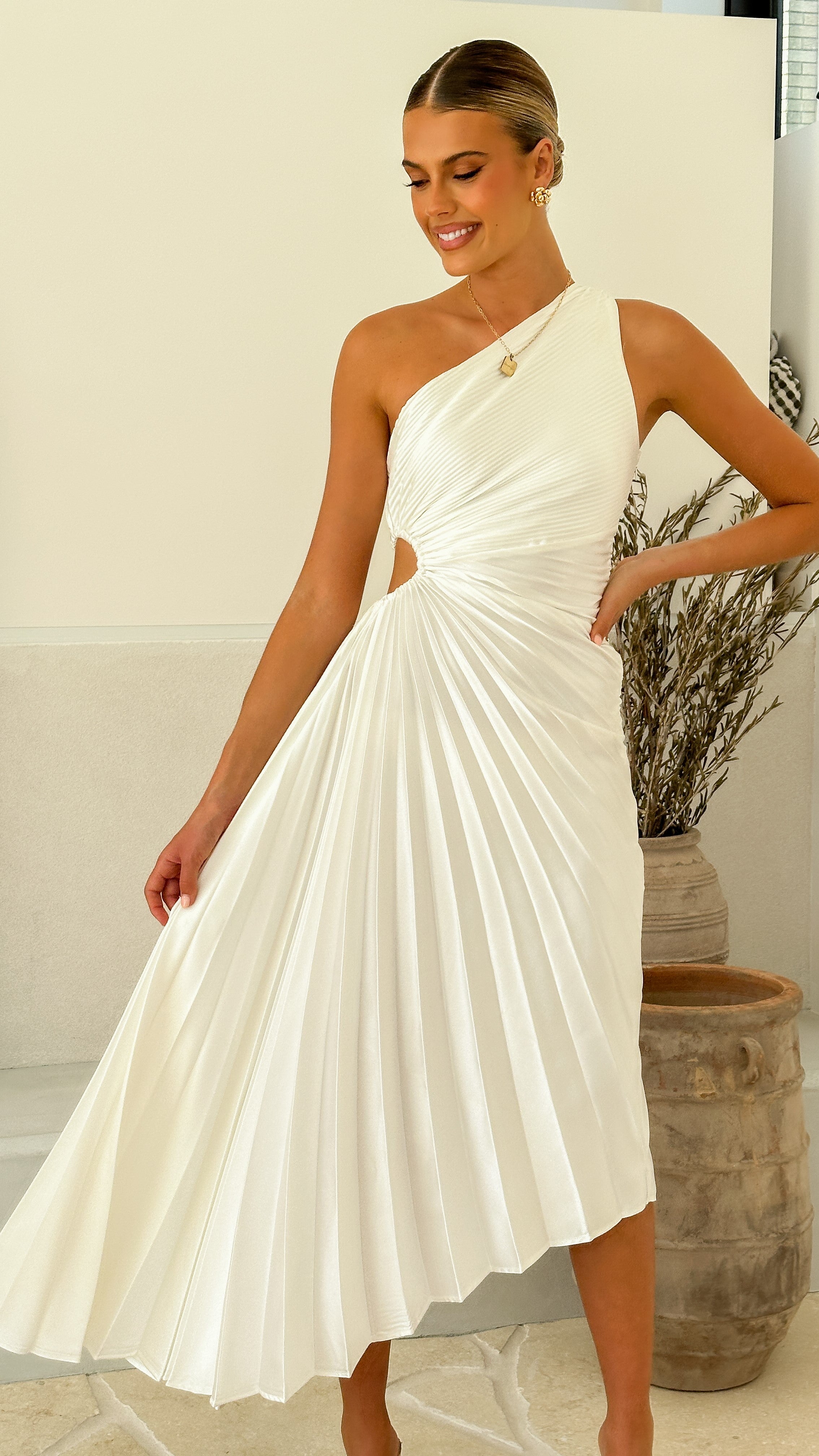 Olivia Maxi Dress - White - Billy J