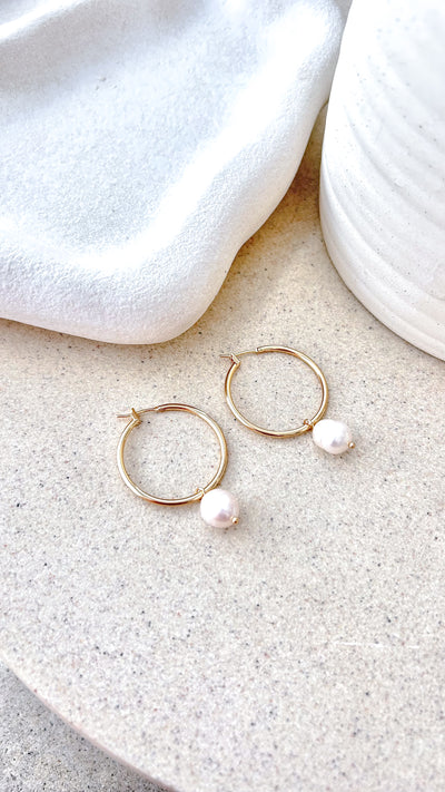 Load image into Gallery viewer, Freshwater Pearl Drop Midi Hoops - Gold - Billy J

