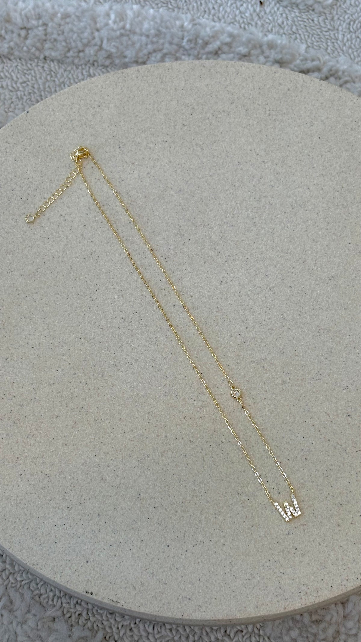 Ivy Initial Letter Necklace - W