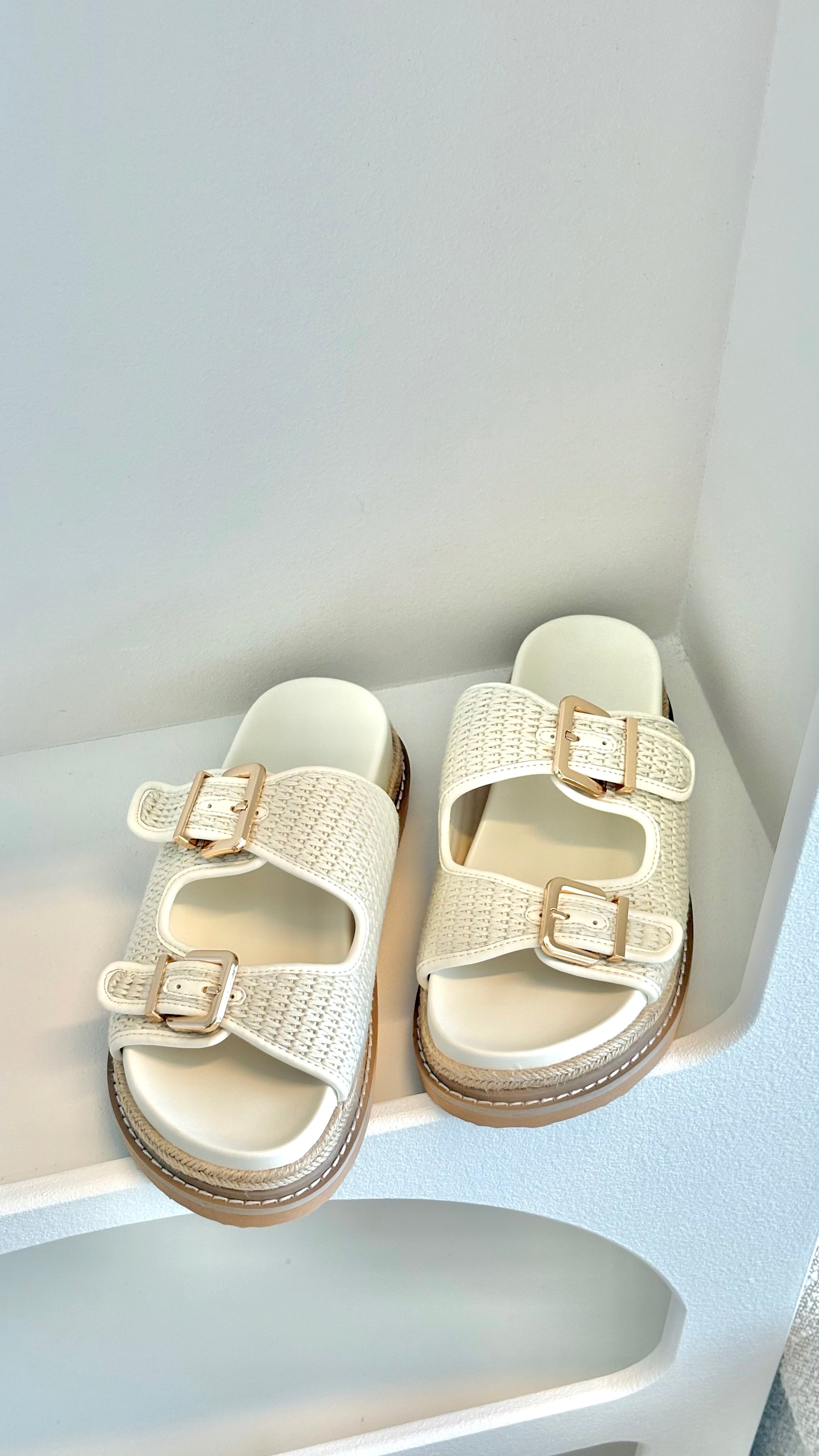 Alder Slide - Cream Crochet - Billy J
