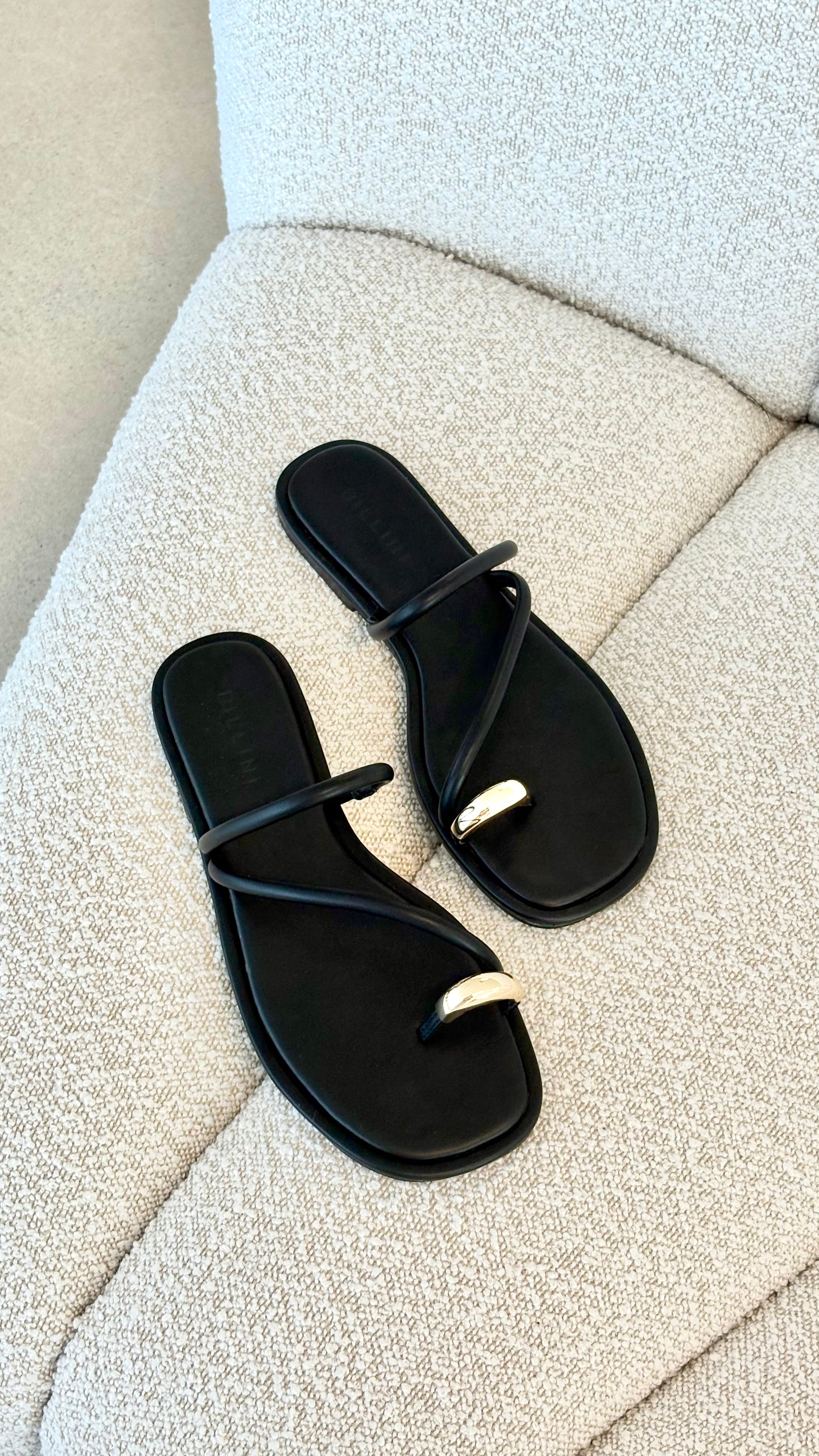 Orphie Slide - Black - Billy J