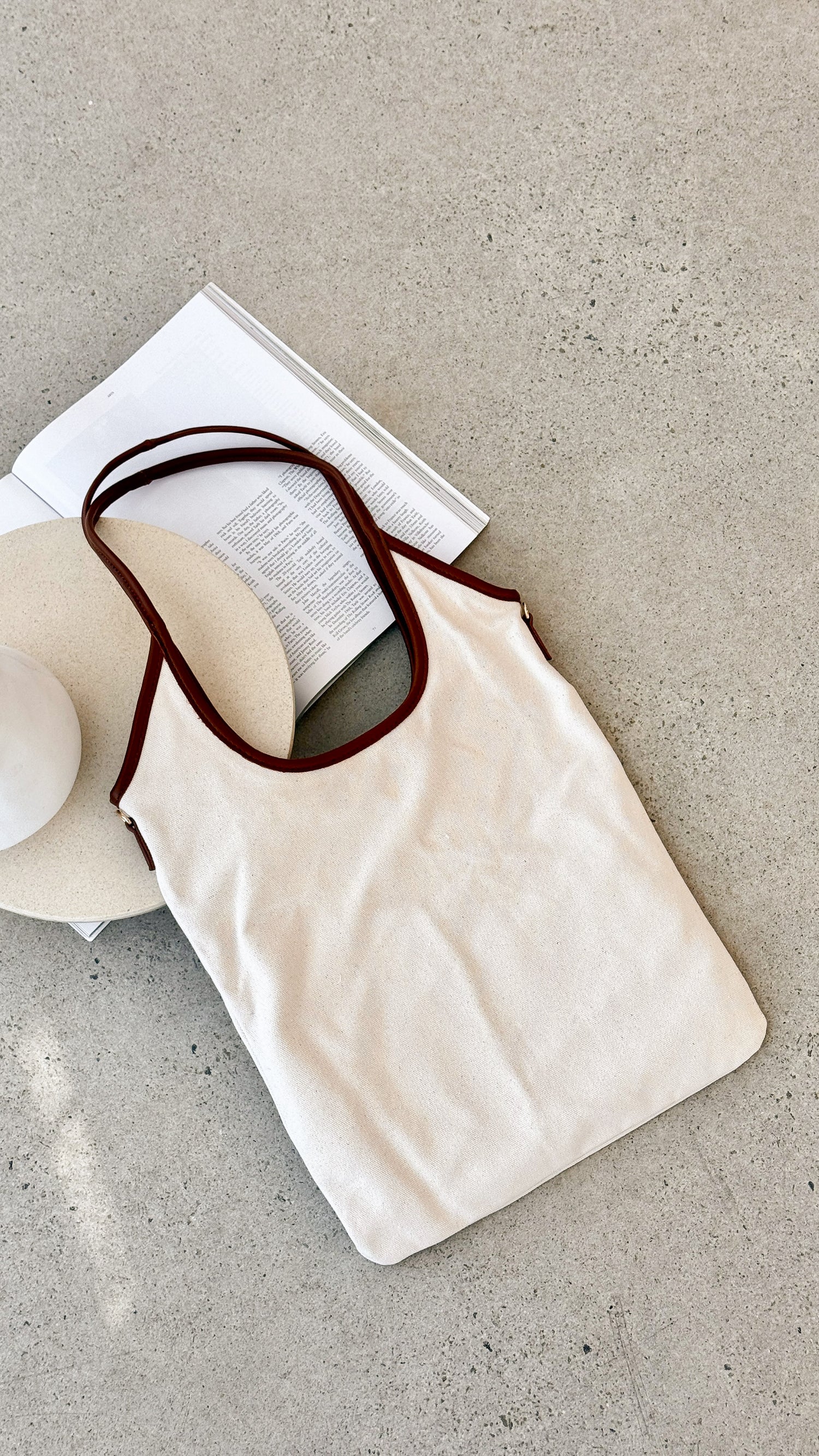Isobel Shoulder Bag - Natural Linen - Billy J