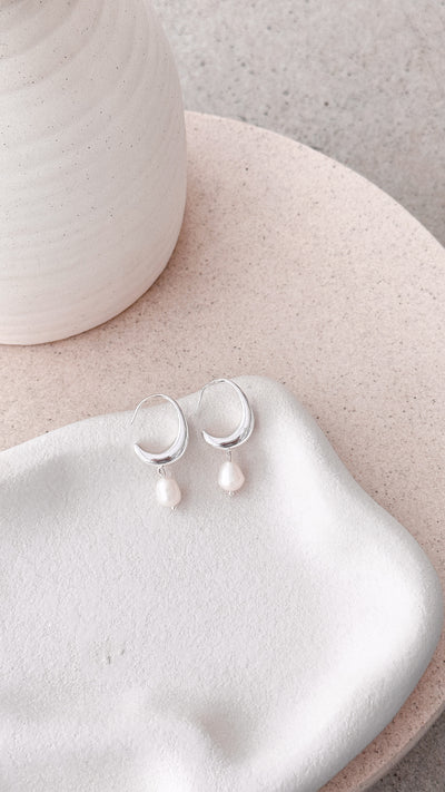 Load image into Gallery viewer, Pearl Drop Curved Hoops - Silver - Billy J
