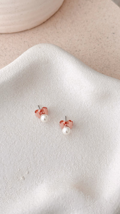 Load image into Gallery viewer, Small Glass Pearl Stud Earrings - Cream/Rose - Billy J

