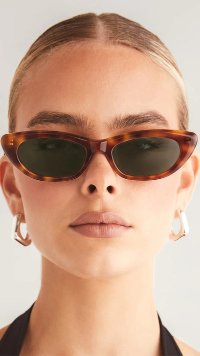 Load image into Gallery viewer, The Caroline Sunglasses - Hazel Tort
