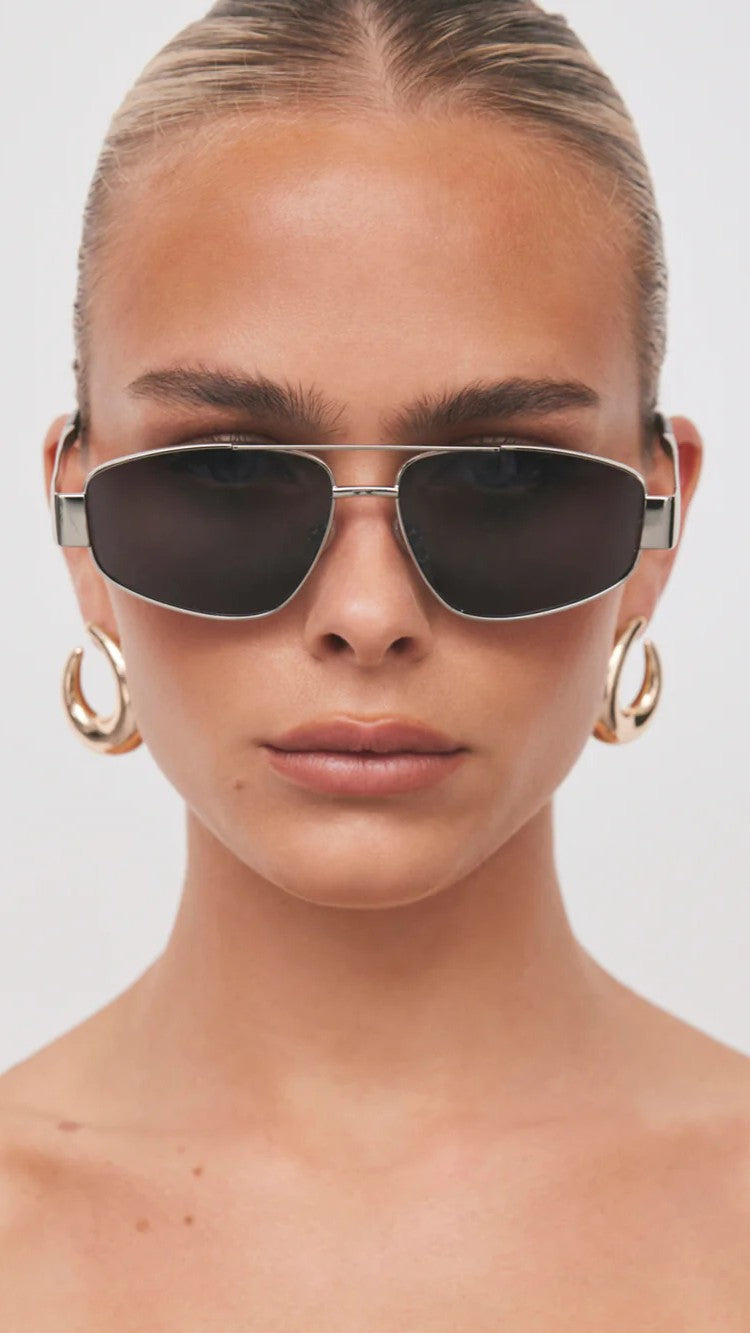 The Earle Sunglasses - Silver / Smoke - Billy J
