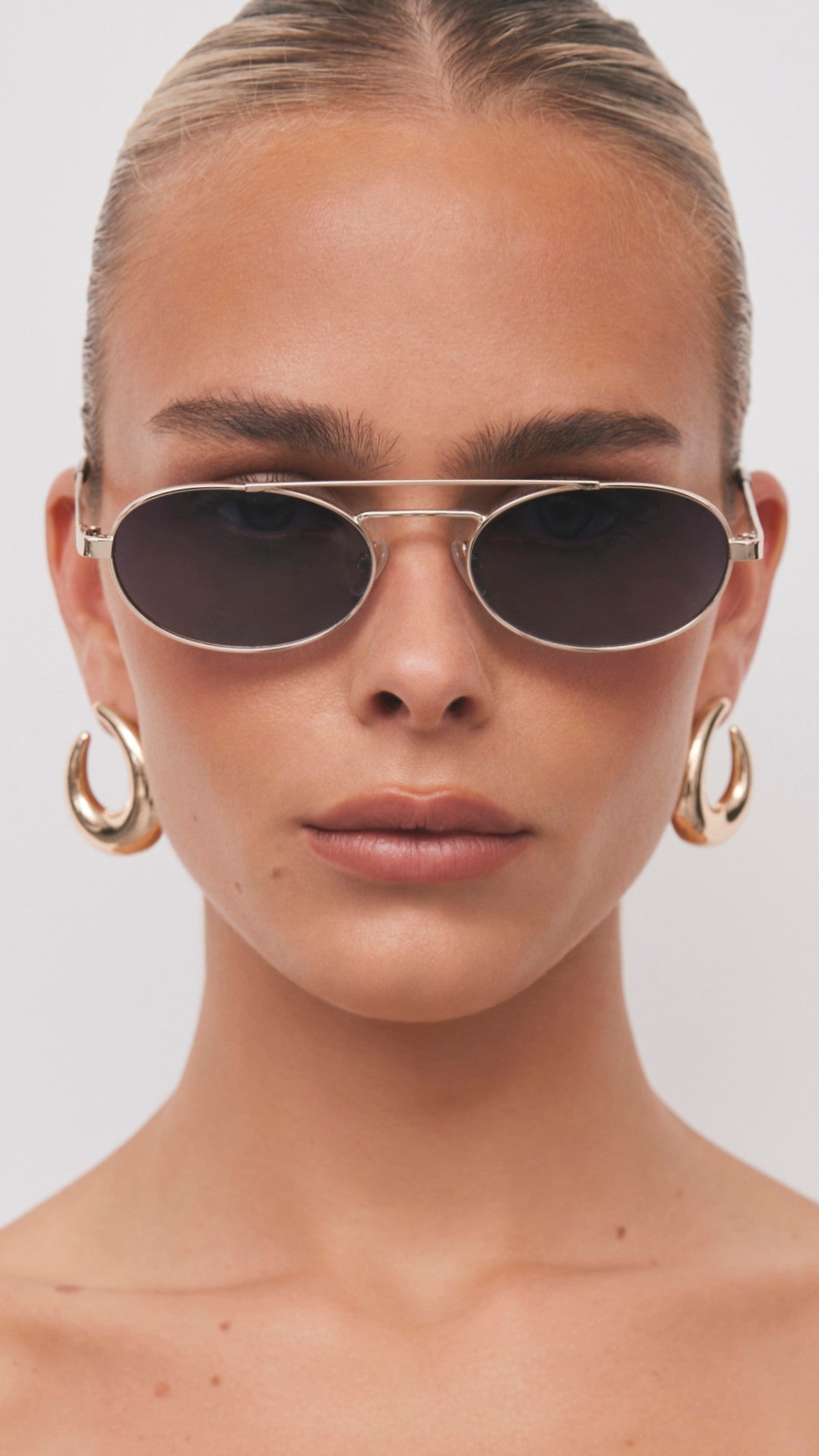 The Winnie Sunglasses - Gold / Smoke Fade - Billy J