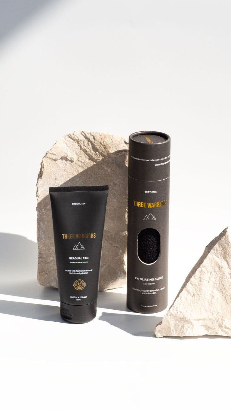 Three Warriors - Exfoliating Glove - Billy J
